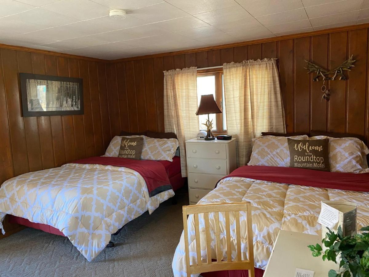 Roundtop Mountain Vista - Cabins And Motel Thermopolis Kültér fotó